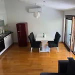 Novigrad Apartman *