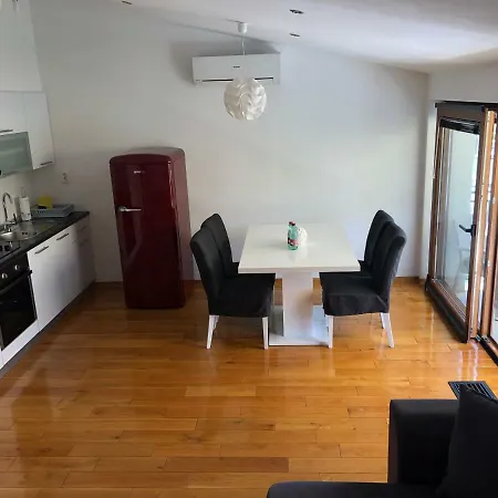 Novigrad Apartament *